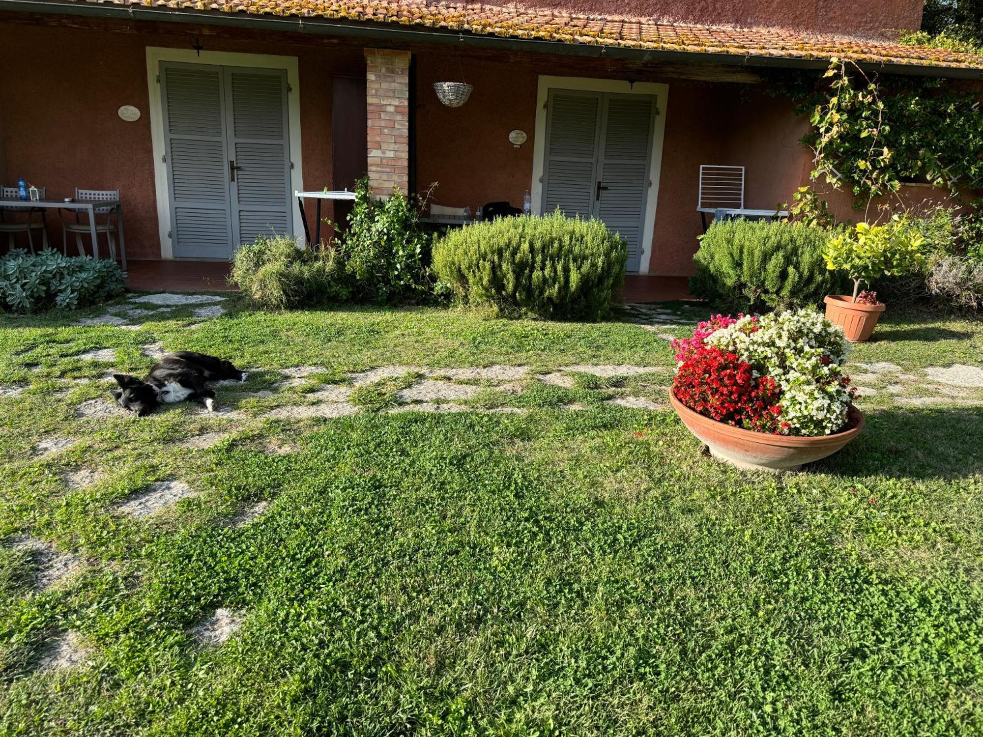 Villa Del Sole San Gimignano Esterno foto